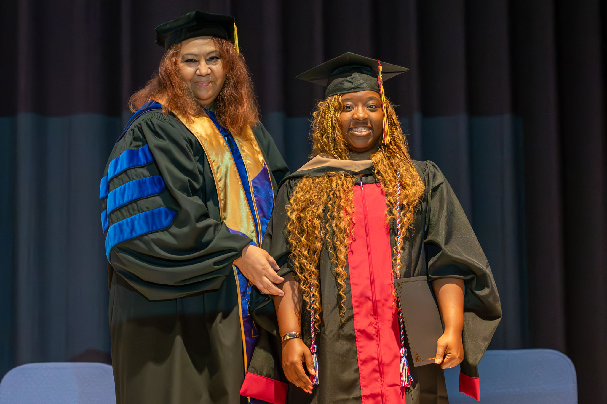 graduation_06jun25-028.jpg
