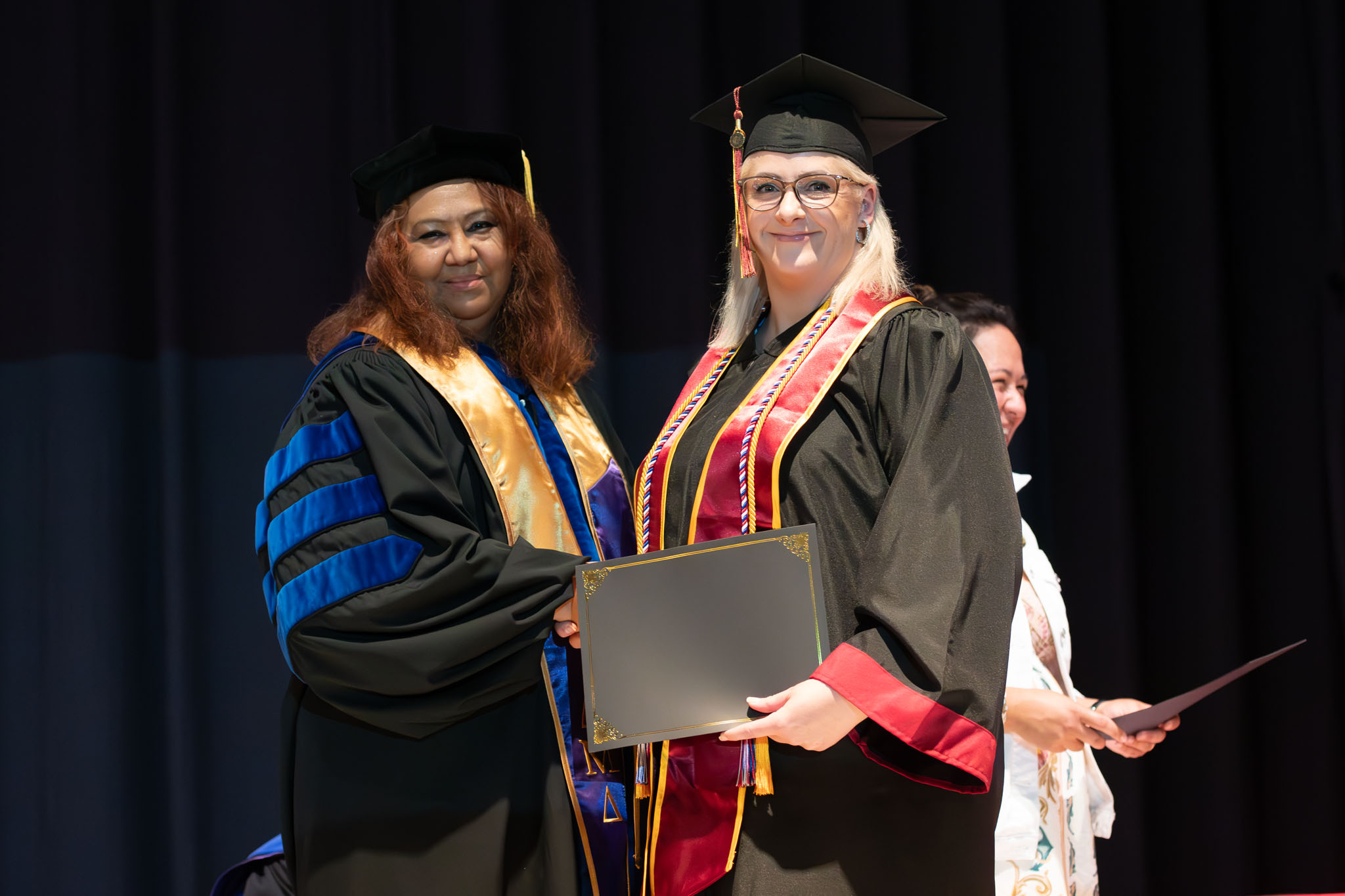 graduation_06jun25-036.jpg