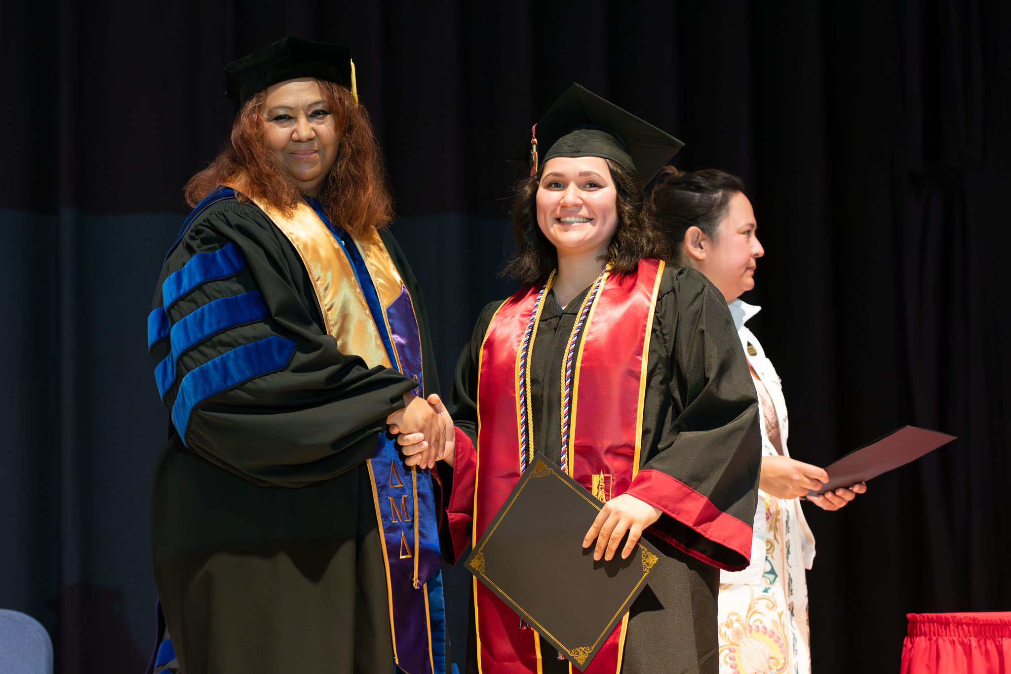 graduation_06jun25-045.jpg