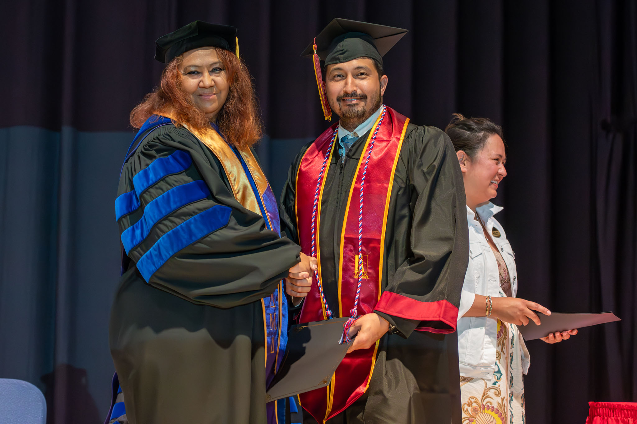 graduation_06jun25-046.jpg