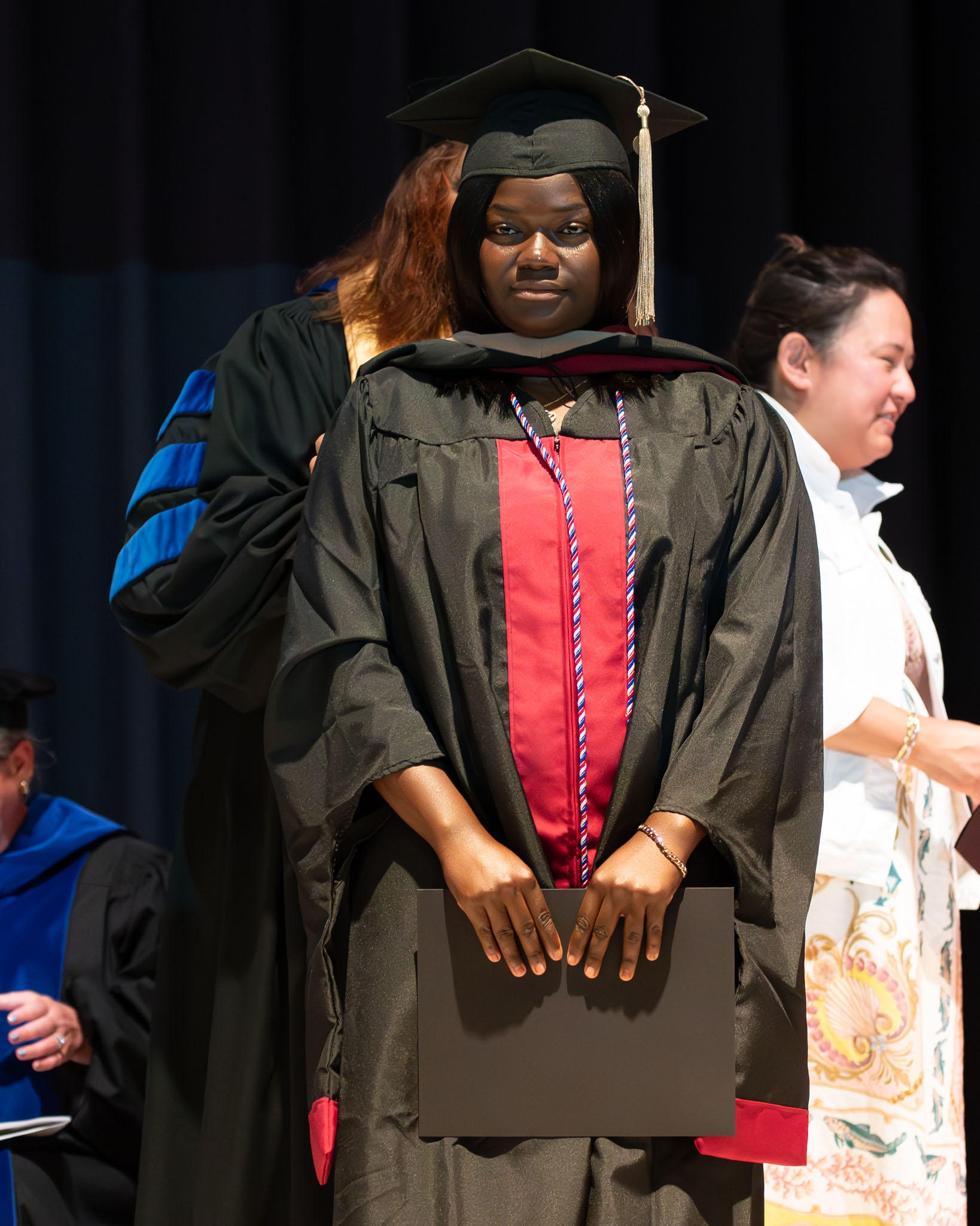graduation_06jun25-034.jpg