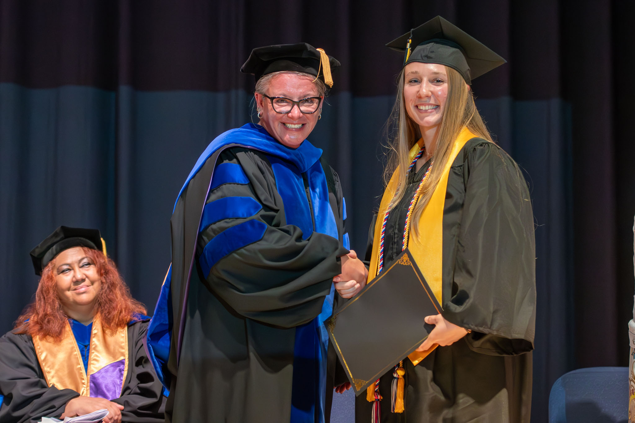 graduation_06jun25-010.jpg