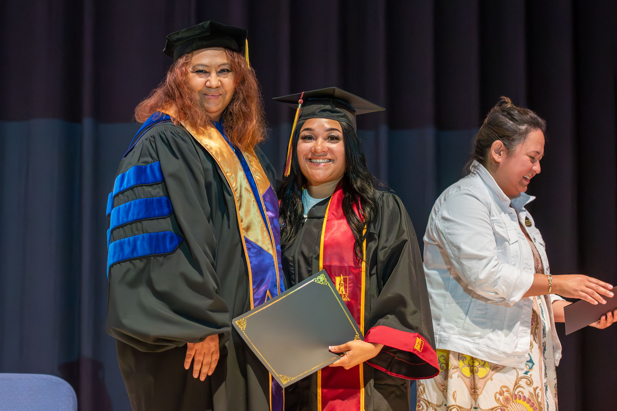 graduation_06jun25-050.jpg